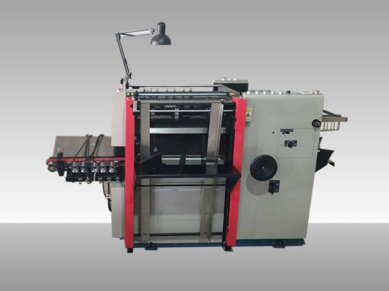 什么是作业本包皮机